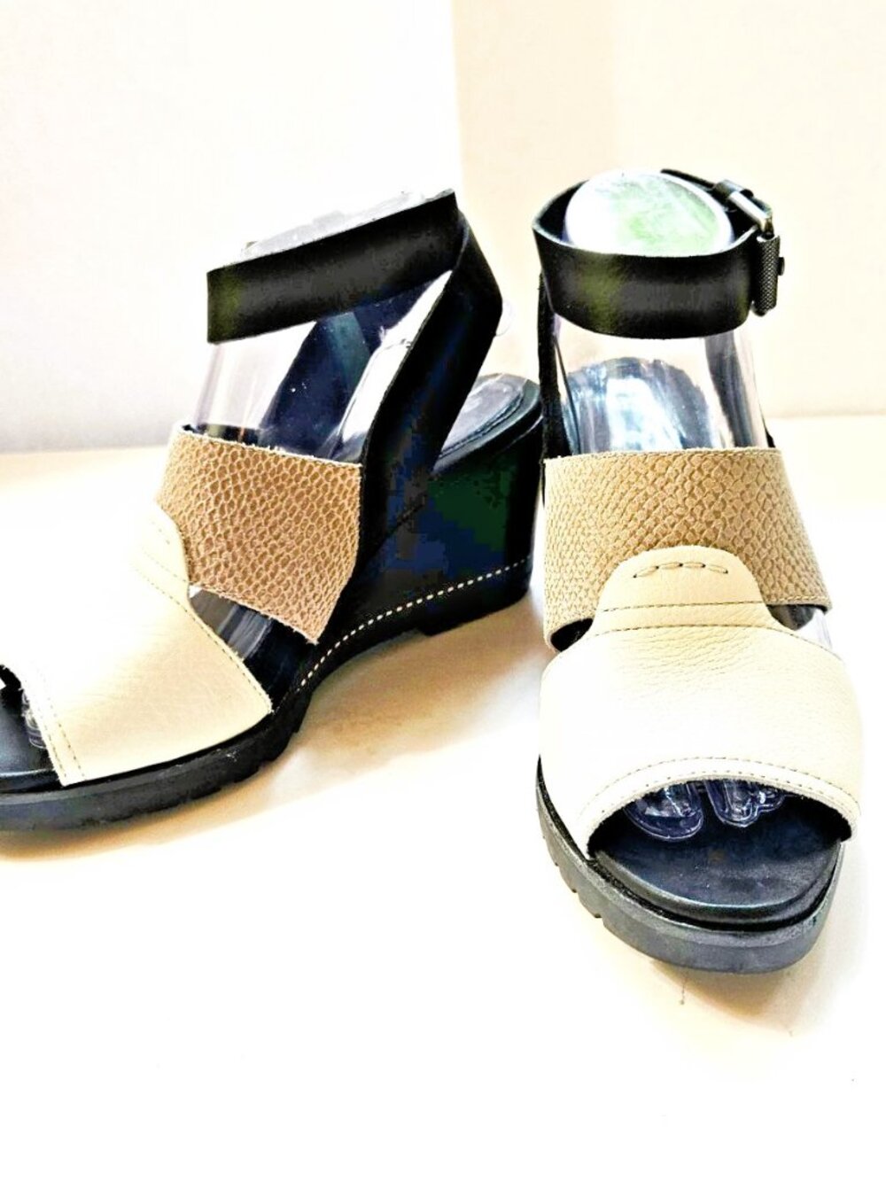 Sorel After Hours Colorblock Wedge Sandals Size 8.5 Black Cream Leather EUC